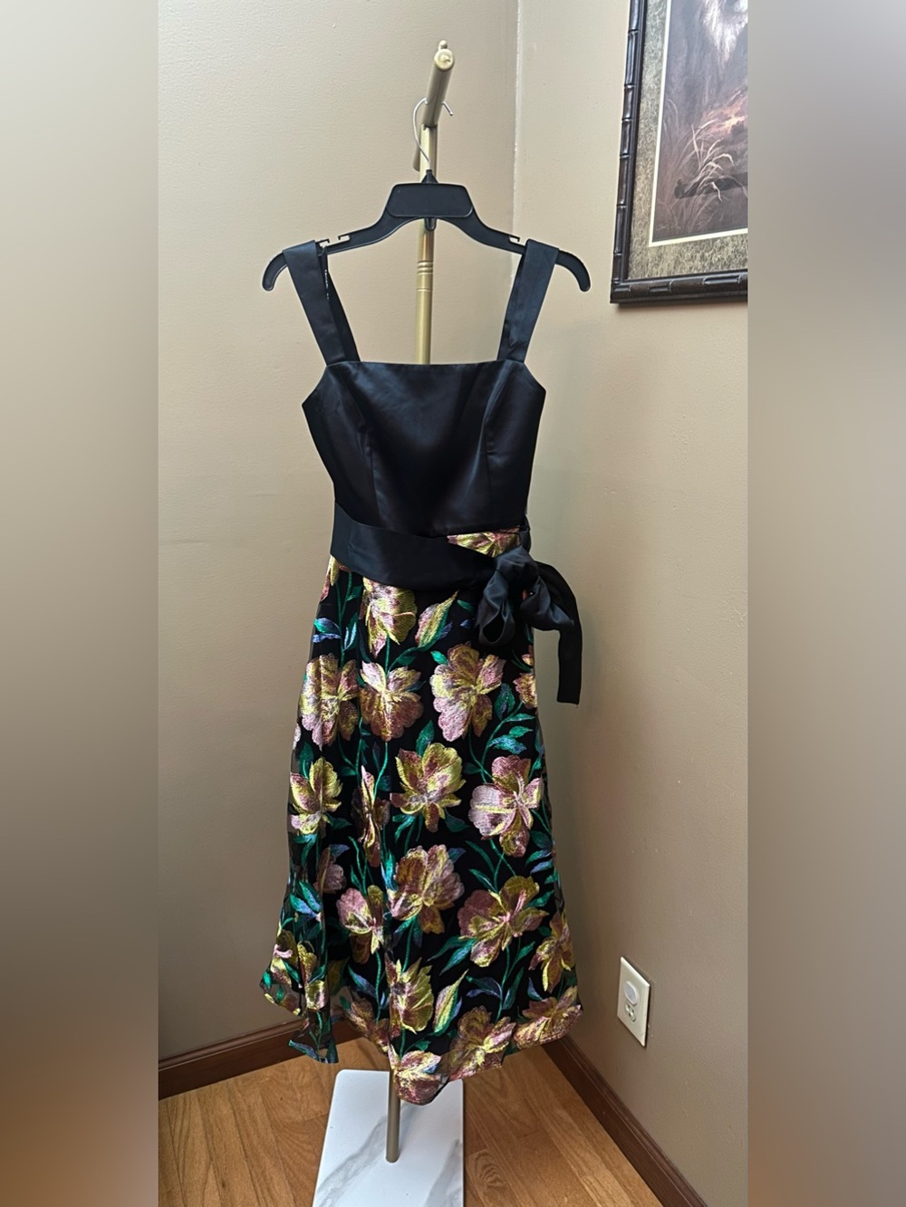 Tahari ASL Black Bodice Floral Midi Dress